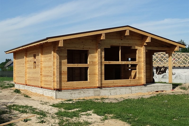 Просторный одноэтажный деревянный дом из бруса 10х10 ✅Реальные фото✅Выполним все строительные работы✅Индивидуальные и готовые проекты✅+375291863363.

